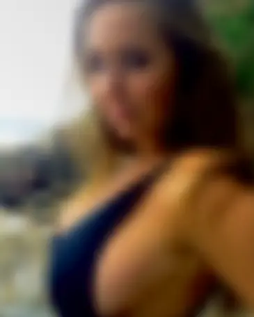 Kira, 25 Jahre — domina treffen in Neubrandenburg